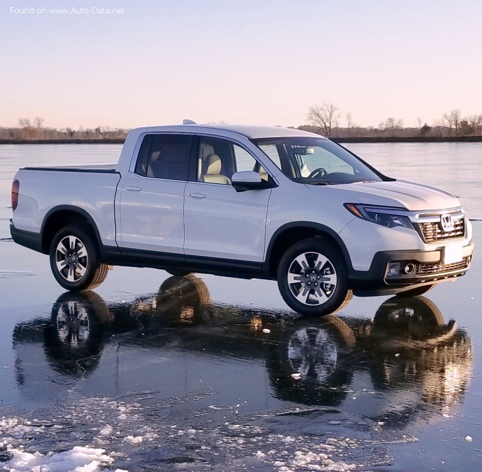 2017 Honda Ridgeline II - Фото 1