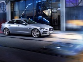 Jaguar XE 2019: made to stand out in the crowd