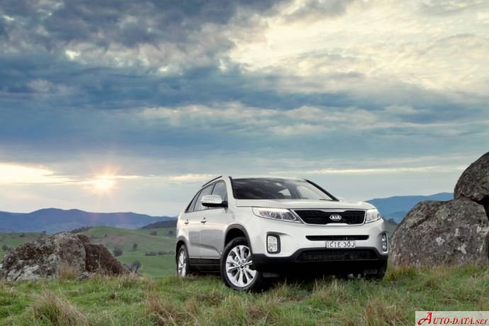 Kia Sorento - offroad, meadow