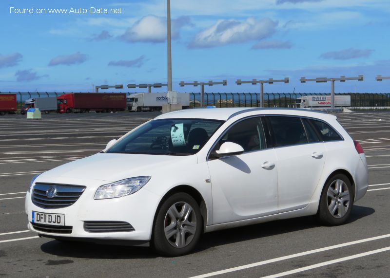 2008 Vauxhall Insignia I Sports Tourer - Fotoğraf 1