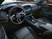 Jaguar XE 2019: hecho para destacar entre el resto