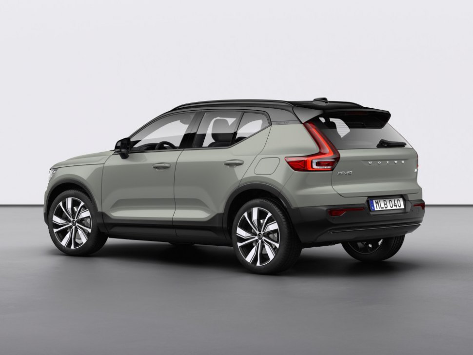 2020 Volvo XC40 Recharge - изглед отзад