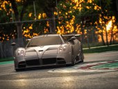 Суперколата Pagani Huayra Imola 