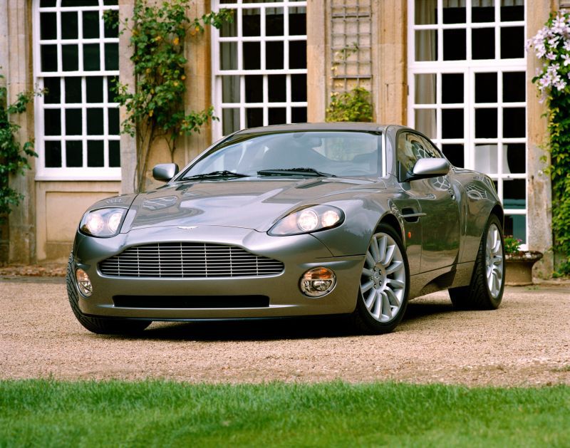 2001 Aston Martin V12 Vanquish - Fotografie 1