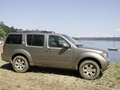 Nissan Pathfinder III - Photo 9