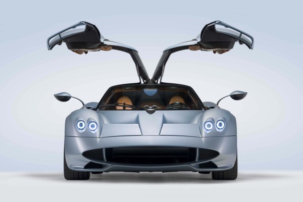 2023 Pagani Huayra Codalunga - εικόνα 1