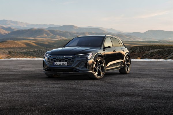 2023 Audi SQ8 e-tron - Fotografia 1