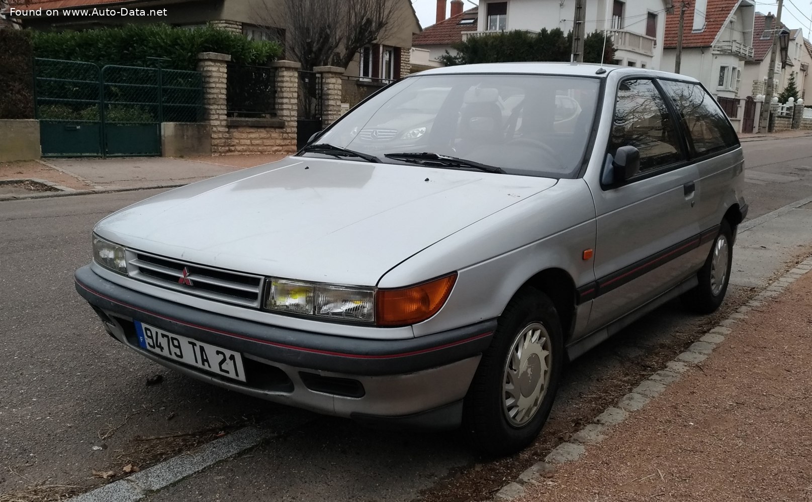 1988 Mitsubishi Colt III (C50) Technical Specs, Fuel