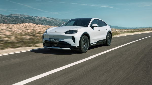 2026 Porsche Cayenne IV Coupe Electric - Photo 1