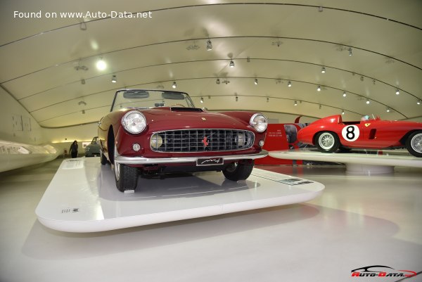 1957 Ferrari 250 GT Cabriolet - Снимка 1