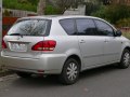 2002 Toyota Avensis Verso - Fotoğraf 2