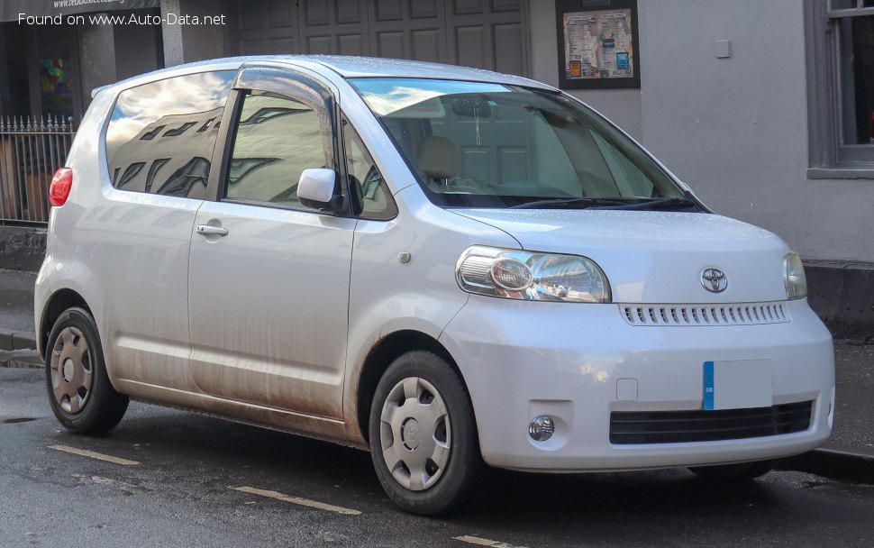 2004 Toyota Porte I - Fotoğraf 1