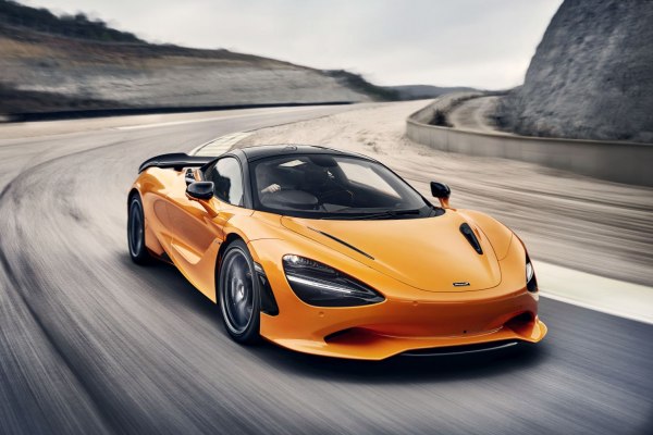 2023 McLaren 750S - Снимка 1