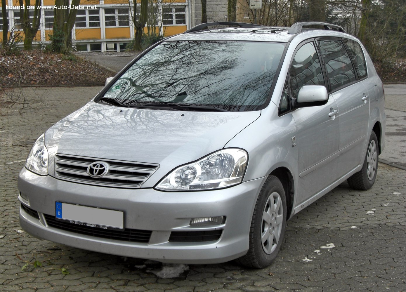 Me jongen Goodwill Toyota Avensis Verso | Technical Specs, Fuel consumption, Dimensions