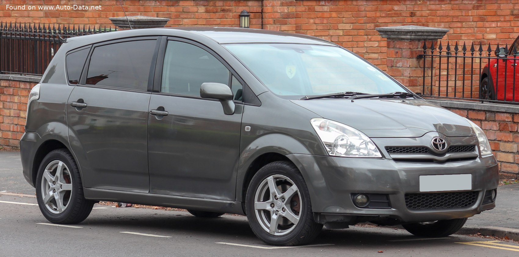 2004 Toyota Corolla Verso Ii (Ar10) 1.6 Vvt-I (110 Hp) 5 Seats | Technical Specs, Data, Fuel Consumption, Dimensions