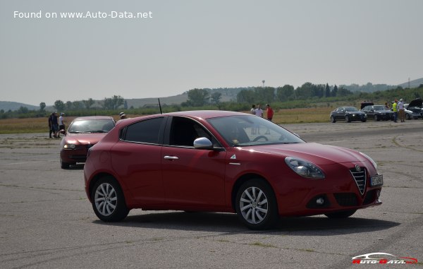 2011 Alfa Romeo Giulietta (Type 940) - Снимка 1