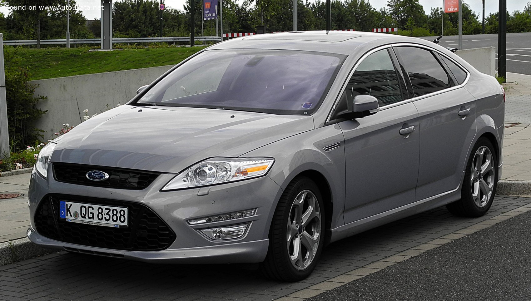 2010 Ford Mondeo III Hatchback (facelift 2010) 2.0 EcoBoost (240 Hp)  PowerShift