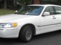 Lincoln Town Car - Tekniske data, Forbruk, Dimensjoner