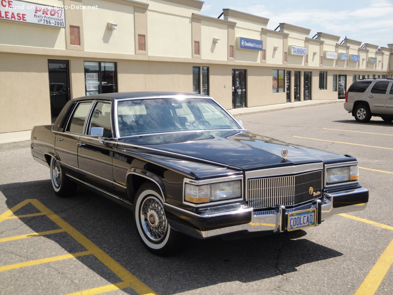 1990 Cadillac Brougham 5.7 i V8 (188 Hp) | Technical specs, data, fuel