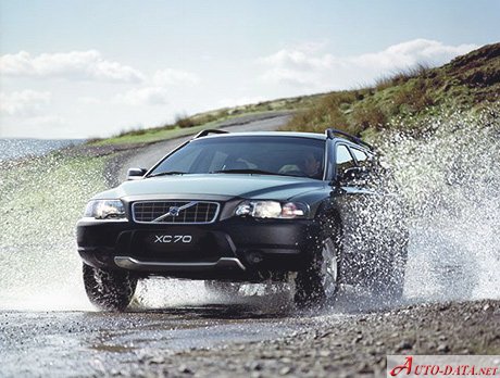 Volvo V70 XC - Scheda Tecnica, Consumi, Dimensioni