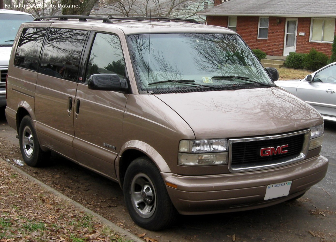 1996 gmc safari specs