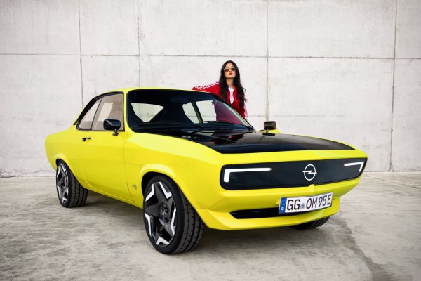 2021 Opel Manta GSe ElektroMOD - Kuva 1