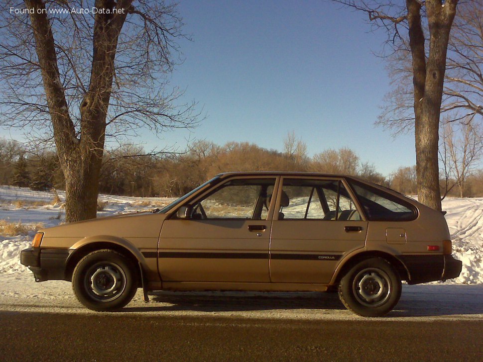 1983 Toyota Corolla Hatch V (E80) - Kuva 1