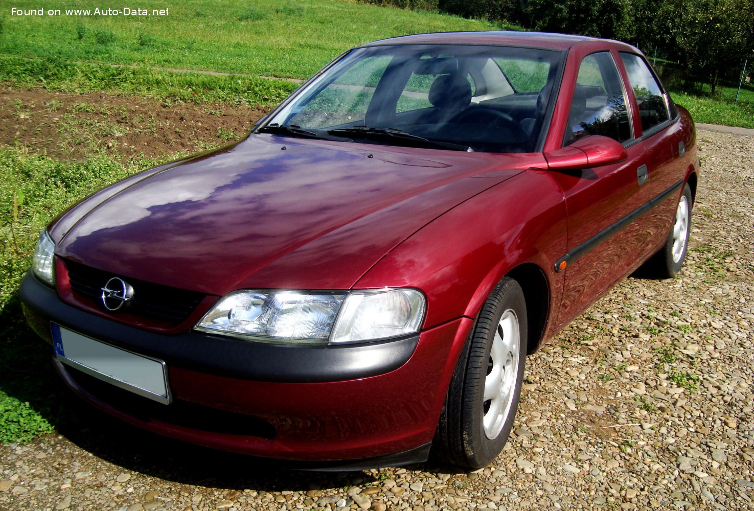 Opel Vectra B 1.8 CD 1995-1998, Autocatalog