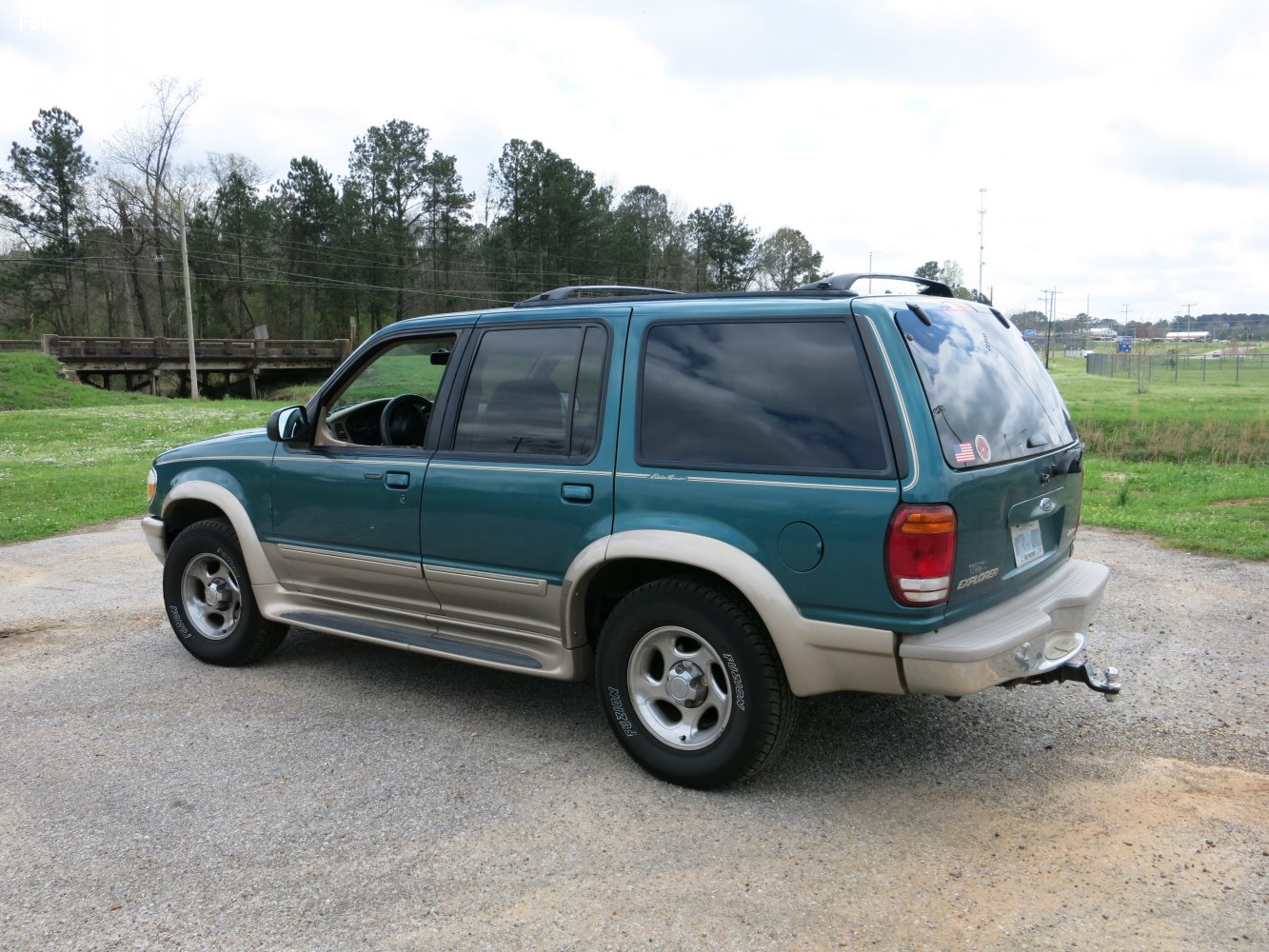 1996 Ford Explorer II 4.0 XLT 4WD (208 CV) Ficha técnica