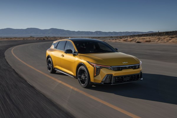 2026 Kia K4 Hatch (2025) - εικόνα 1