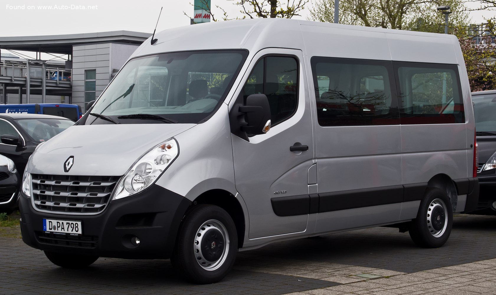 2018 Renault Master III (Phase II, 2014) Combi 2.3 Energy dCi (165 Hp) L2H2  9 Seat