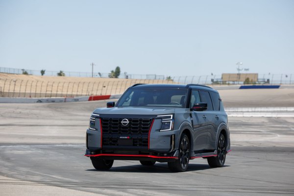 2025 Nissan Armada III (Y63) - Снимка 1
