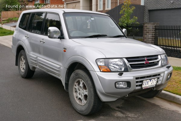 2001 Mitsubishi Pajero III - Fotografia 1