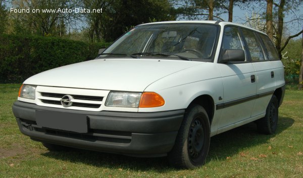 1992 Opel Astra F Caravan - Fotografie 1