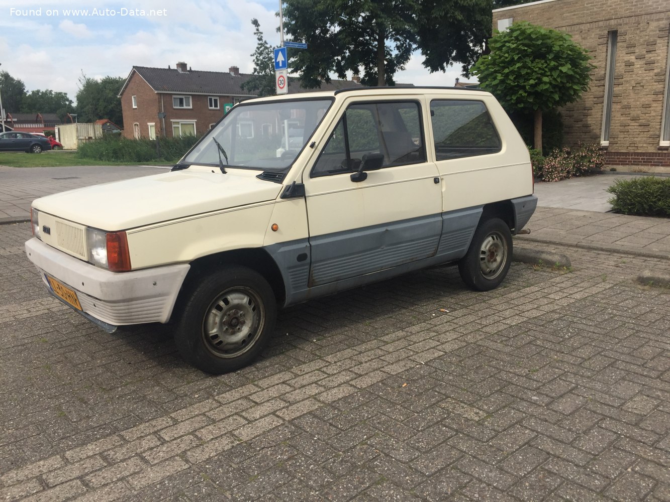 1982 Fiat Panda (ZAF 141) 0.9 (45 Hp)  Technical specs, data, fuel  consumption, Dimensions