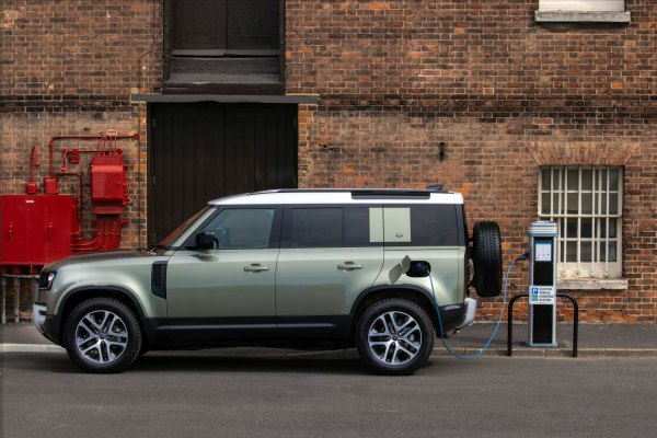 2020 Land Rover Defender 110 (L663) - Kuva 1