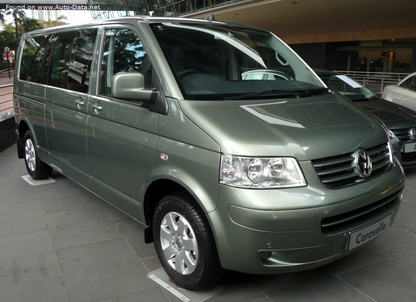 Volkswagen Multivan generation T5 3.2 V6 Automatic, 6-speed