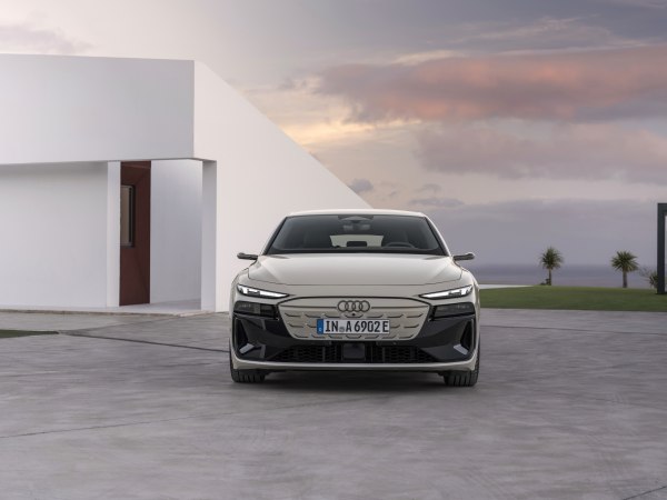2025 Audi A6 Sportback e-tron - Fotografia 1