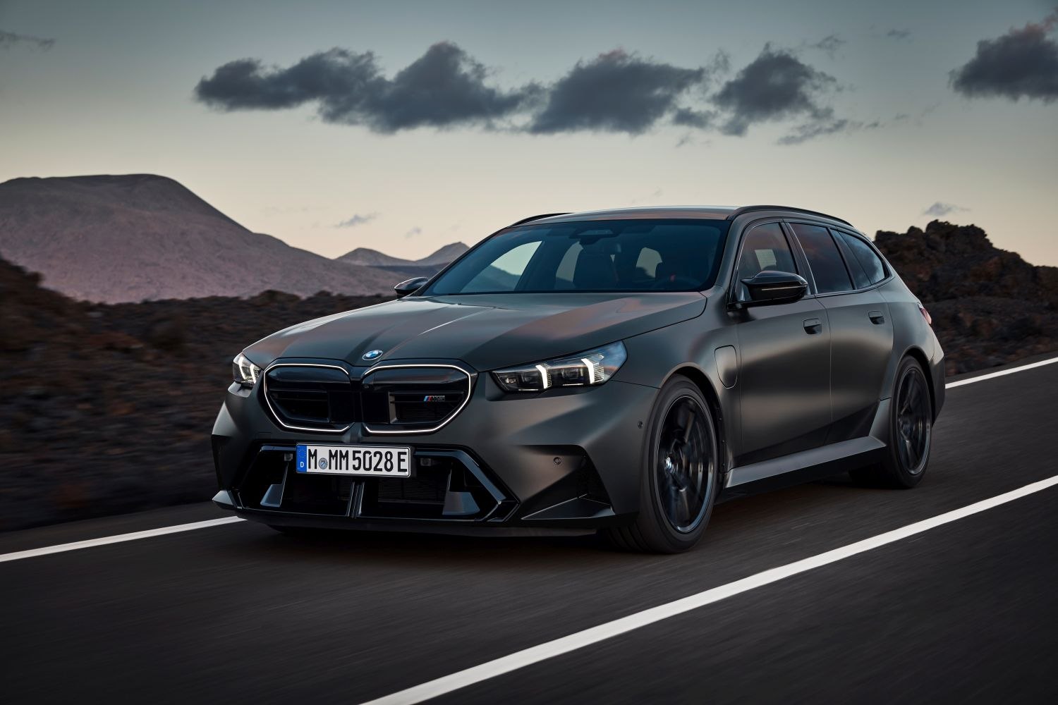 2025 BMW M5 Touring (G91) Technical Specs, Fuel consumption, Dimensions