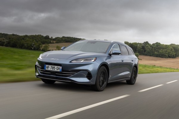 2026 BYD Seal 6 Touring - Fotografie 1