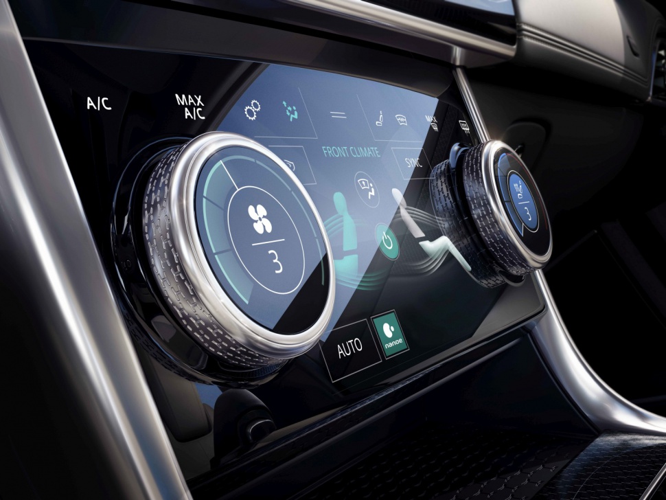 Jaguar XE 2019 facelift технологии