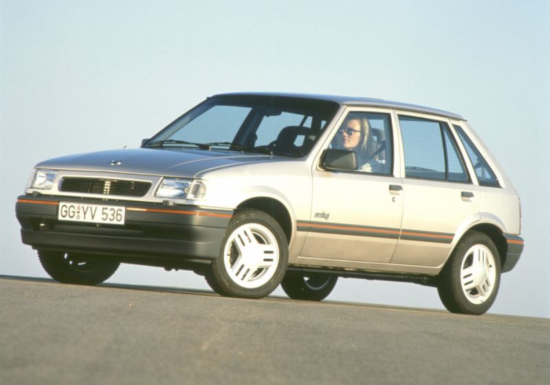 1987 Opel Corsa A (facelift 1987) - Фото 1