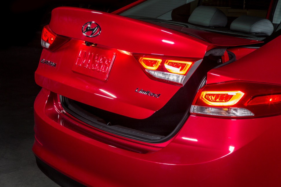 Hyundai Elantra VI AD