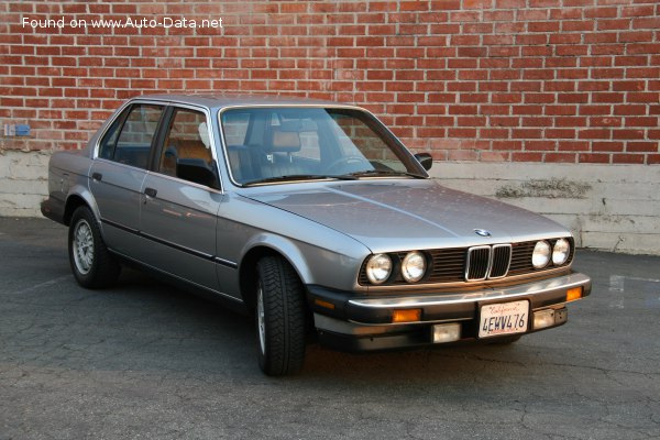 1982 BMW Seria 3 Sedan (E30) - Fotografie 1