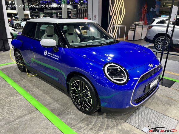 2024 Mini Electric (J01) - Photo 1