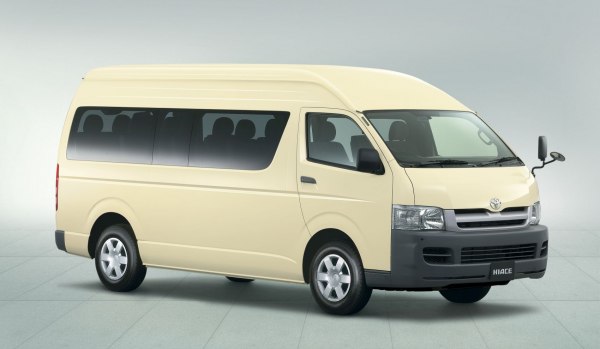 2004 Toyota HiAce V (H200) Commuter - Fotoğraf 1