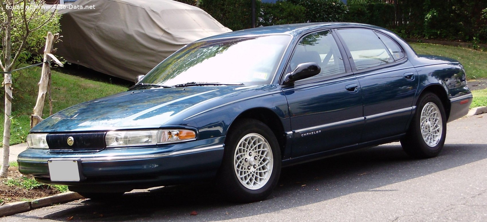 1994 Chrysler LHS I Dane techniczne, Zużycie paliwa, Wymiary