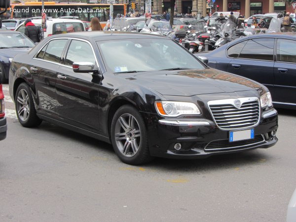 2011 Lancia Thema (LX) - Kuva 1