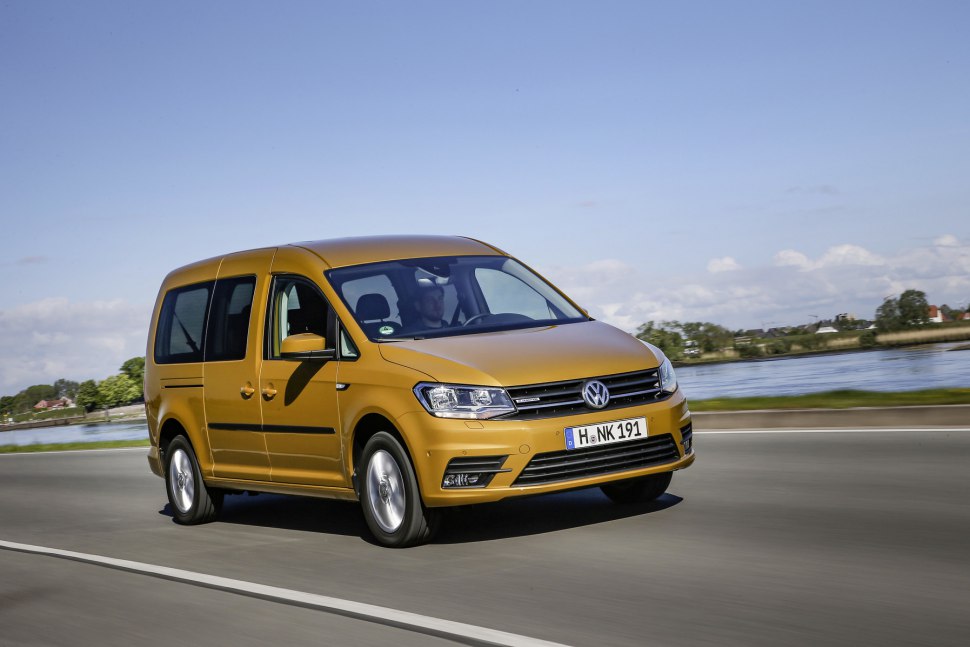 2015 Volkswagen Caddy Maxi IV - Fotoğraf 1