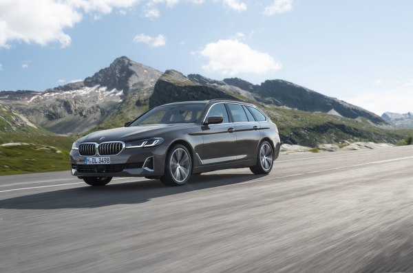 2020 BMW 5 Serisi Touring (G31 LCI, facelift 2020) - Fotoğraf 1